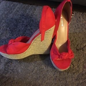 Women’s red wedges